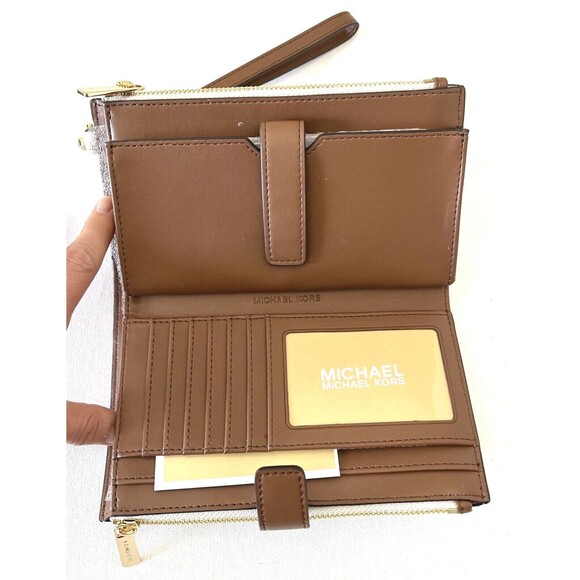 New Michael Kors Jet Set Travel Double zip wallet Signature Vanilla - Picture 6 of 6